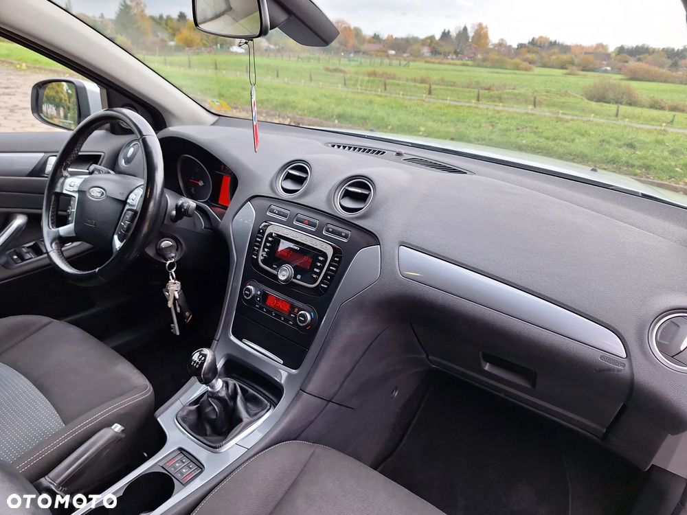 Ford Mondeo 2.0 TDCi Ambiente - 7