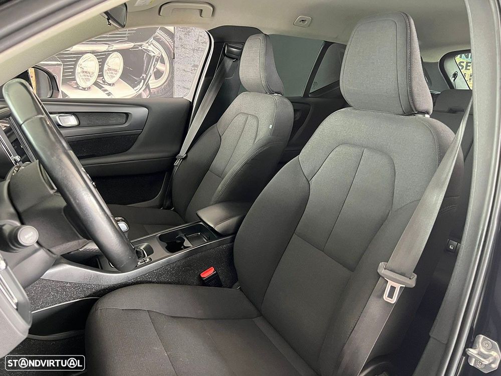 Volvo XC 40 2.0 D3 Momentum - 8