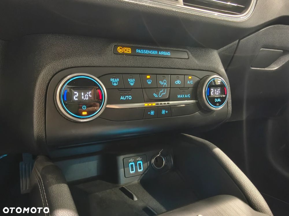 Ford Focus 2.0 EcoBlue Titanium X - 14
