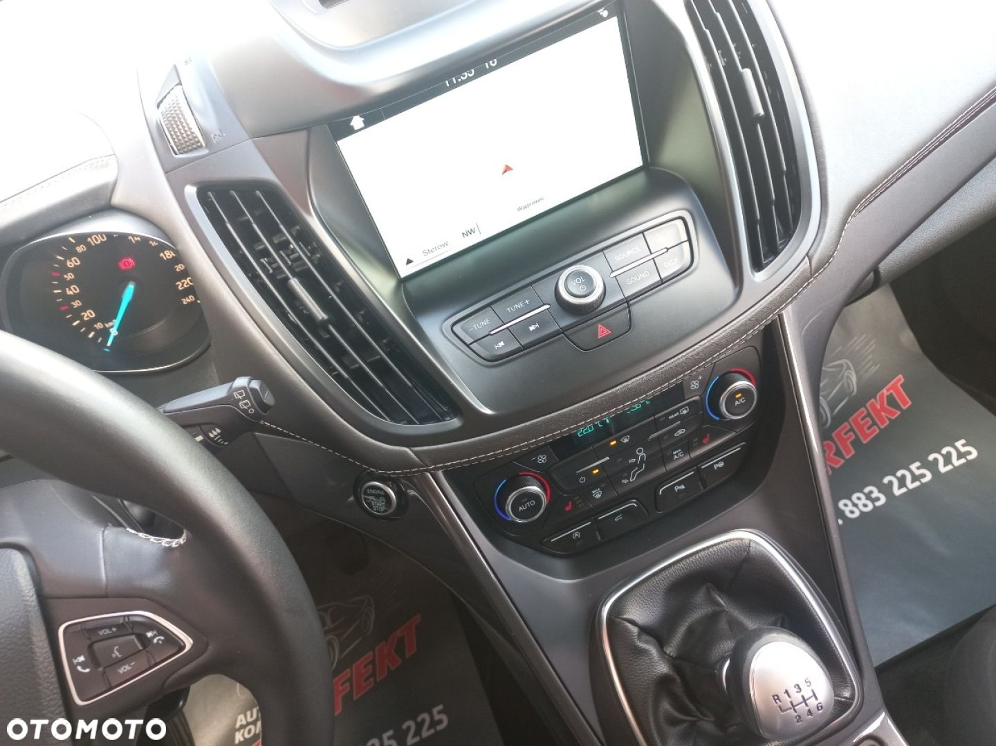 Ford Kuga - 24