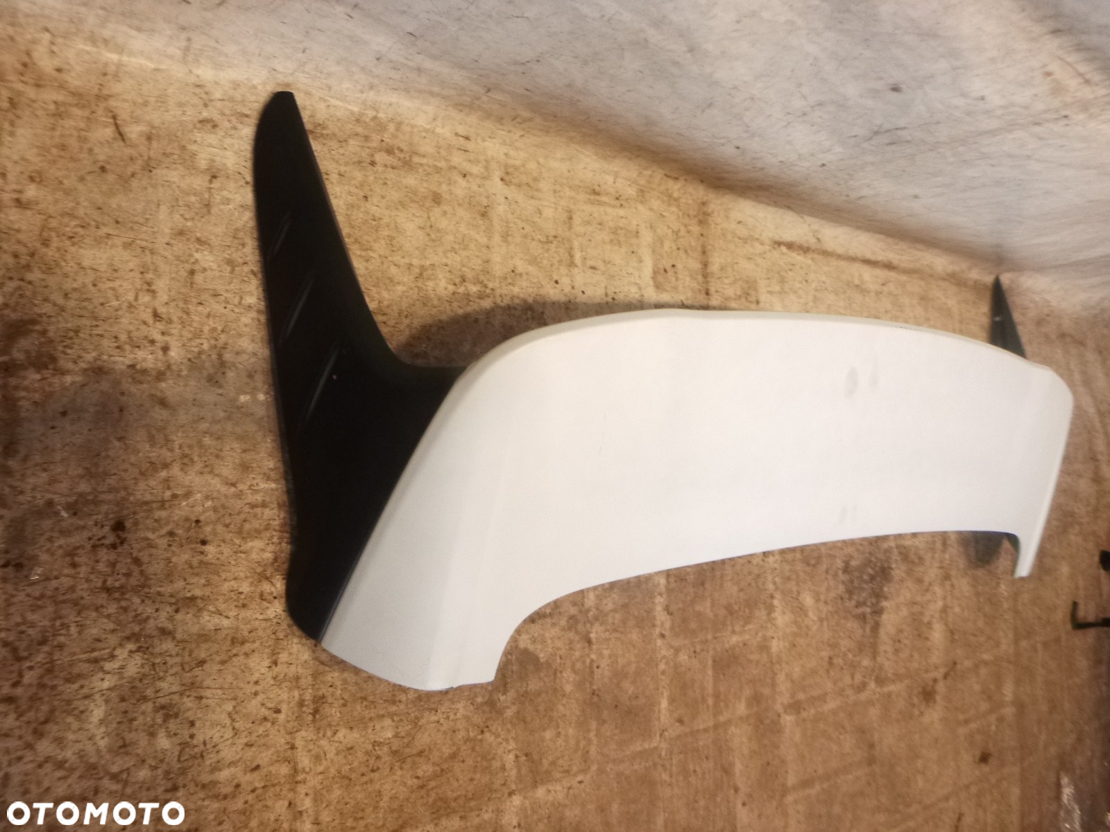 hyundai kona spoiler na klape tył nowy oryginał - 4