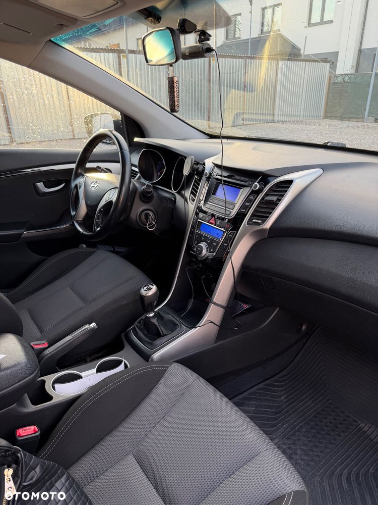 Hyundai i30 1.6 CRDi Classic - 12