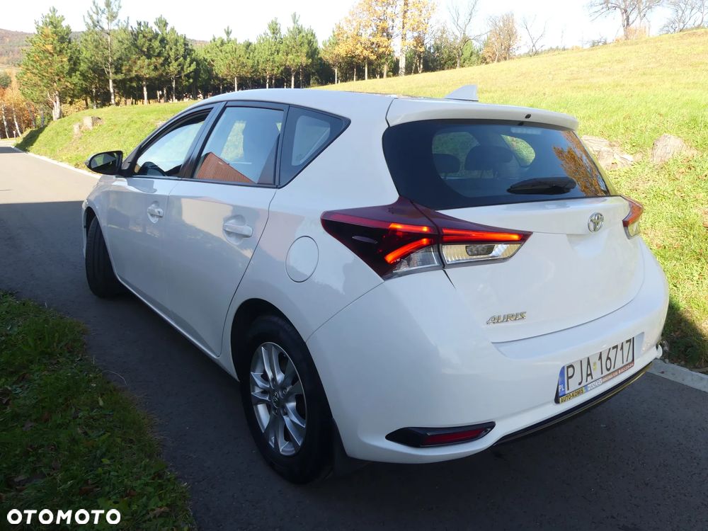 Toyota Auris 1.33 VVT-i Premium - 4