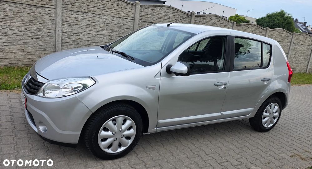 Dacia Sandero 1.6 MPI Laureate - 3