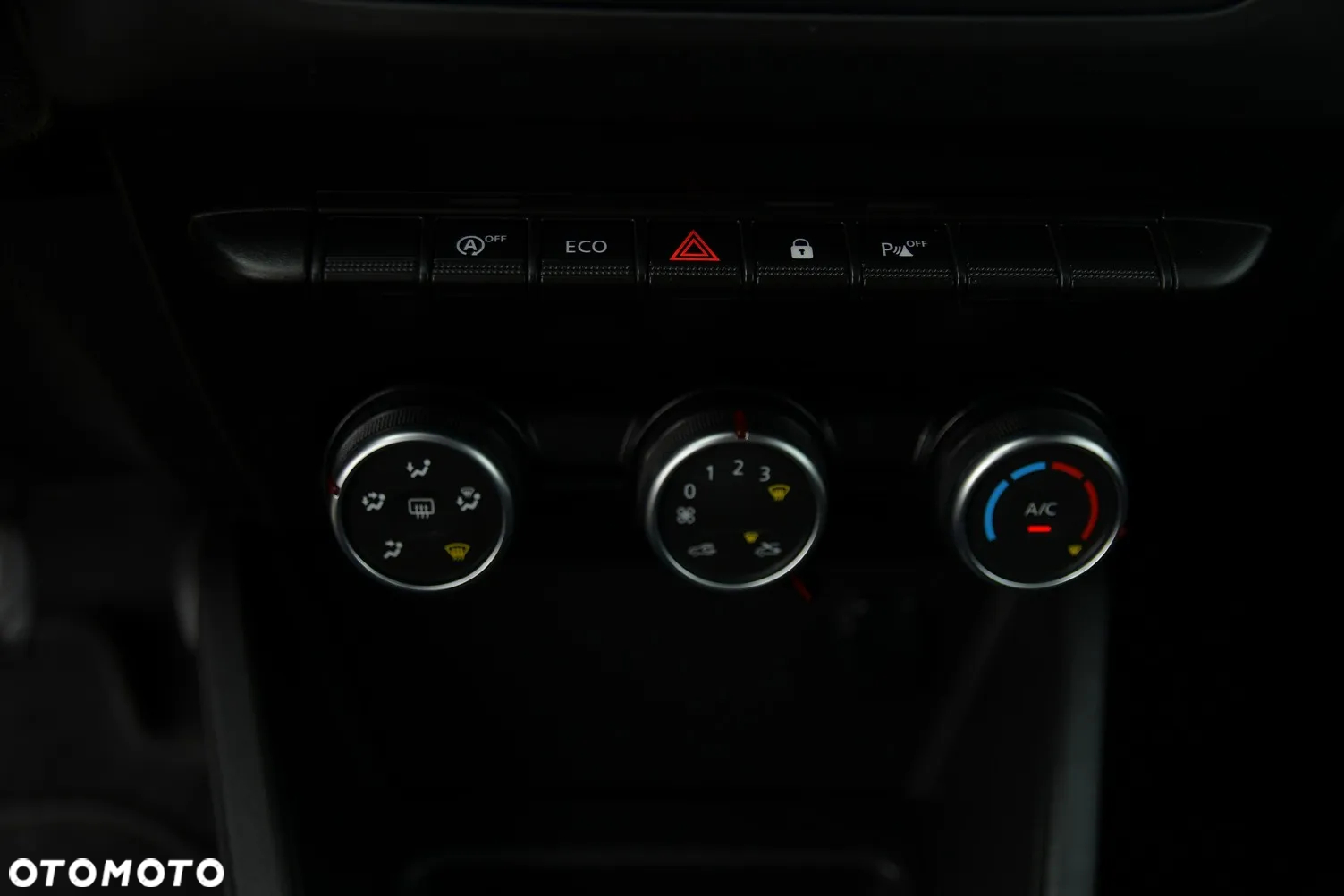 Dacia Duster 1.6 SCe Prestige - 30