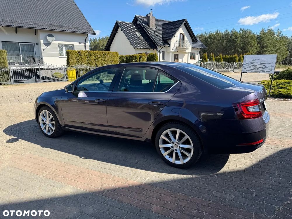 Skoda Octavia 2.0 TDI SCR Style DSG - 4