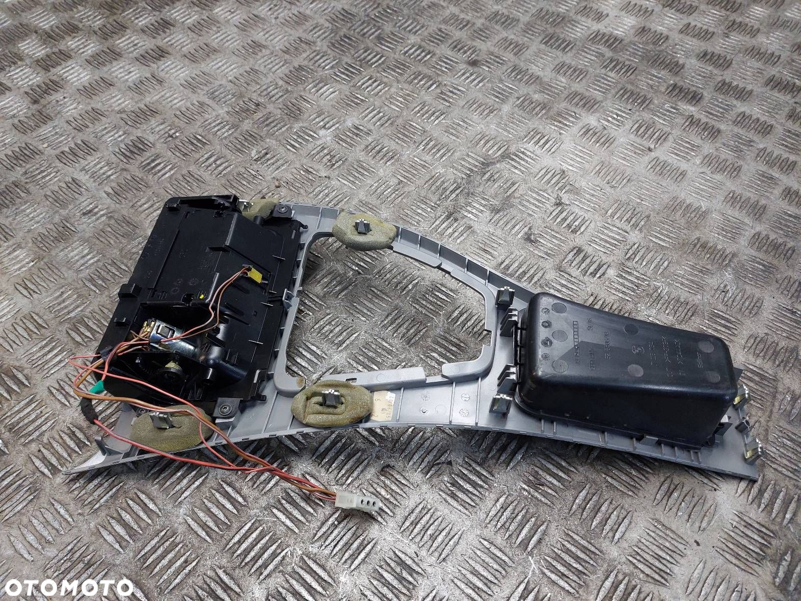 RAMKA KONSOLI ŚRODKOWA BMW E90 E91 7078571 7118034 - 5