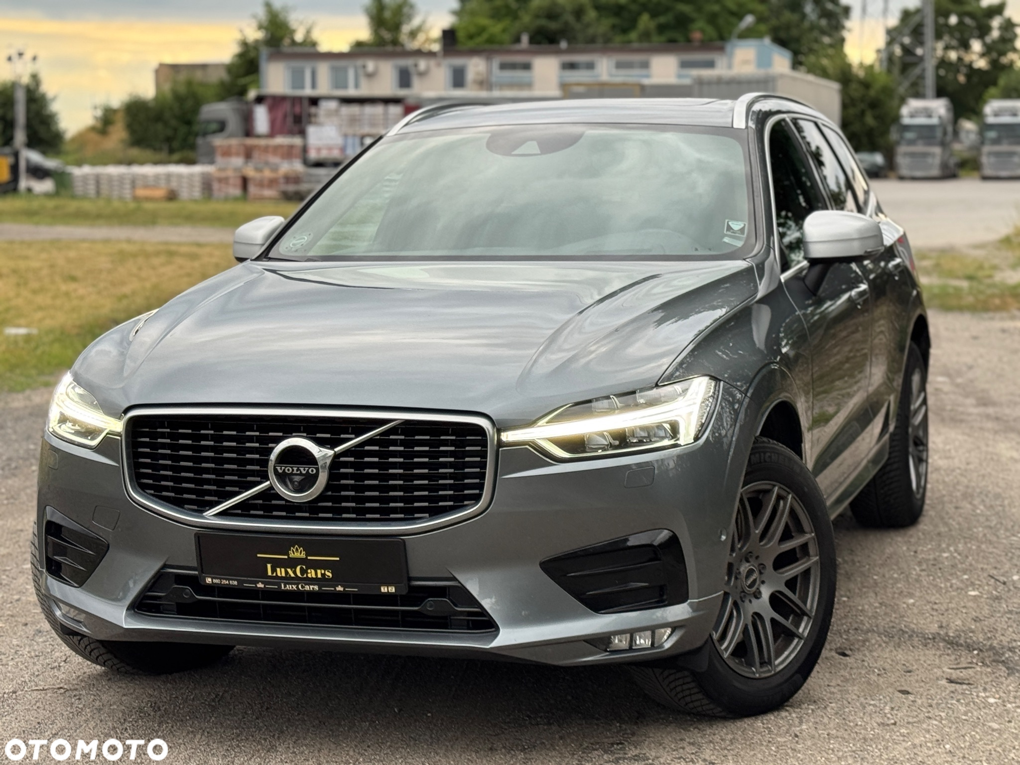 Volvo XC 60 D5 AWD R-Design - 5