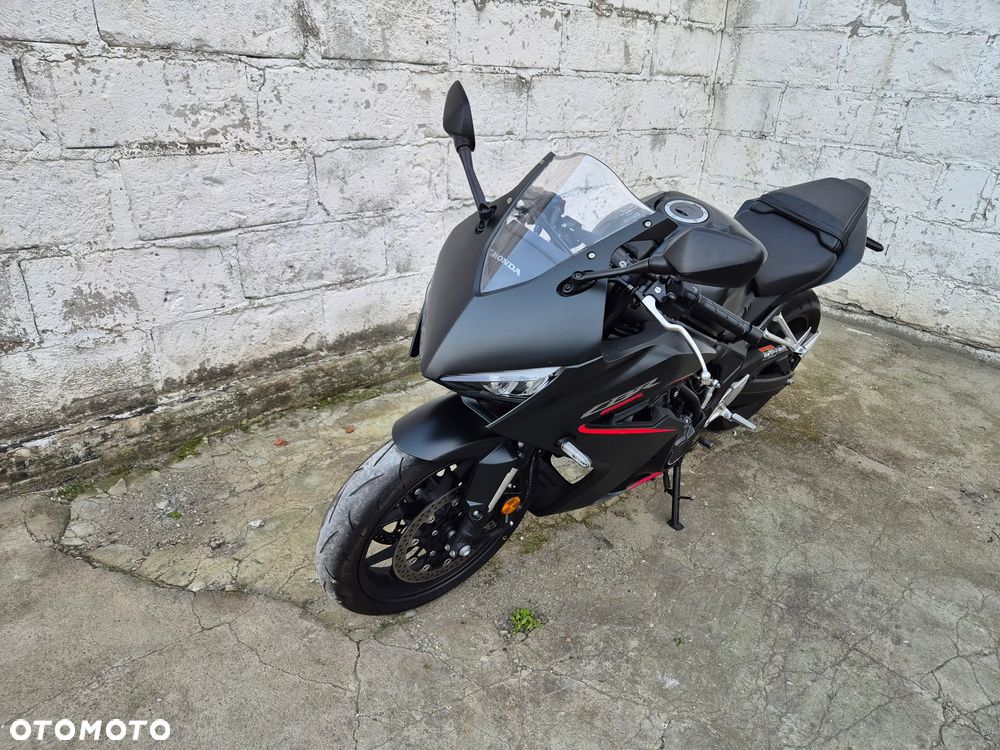 Honda CBR - 1
