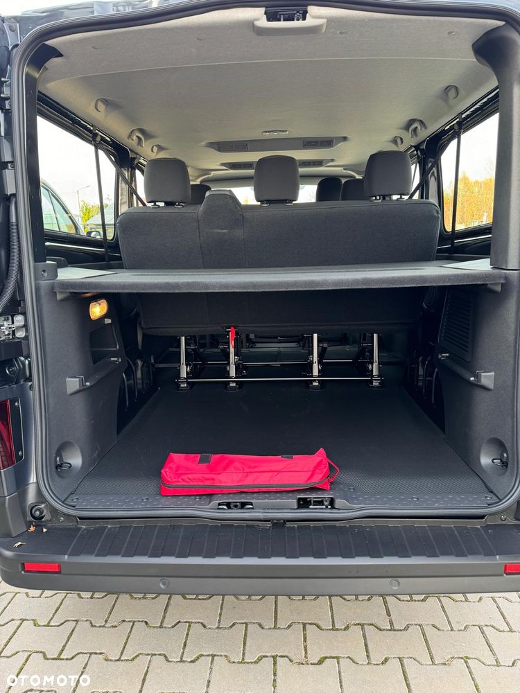 Renault Trafic 2.0 dCi Escapade - 12