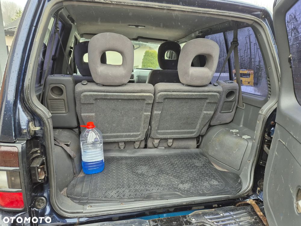 Mitsubishi Pajero - 8