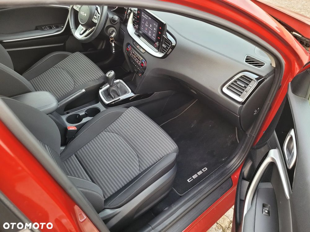 Kia Ceed 1.0 T-GDI ISG Platinum Edition - 12