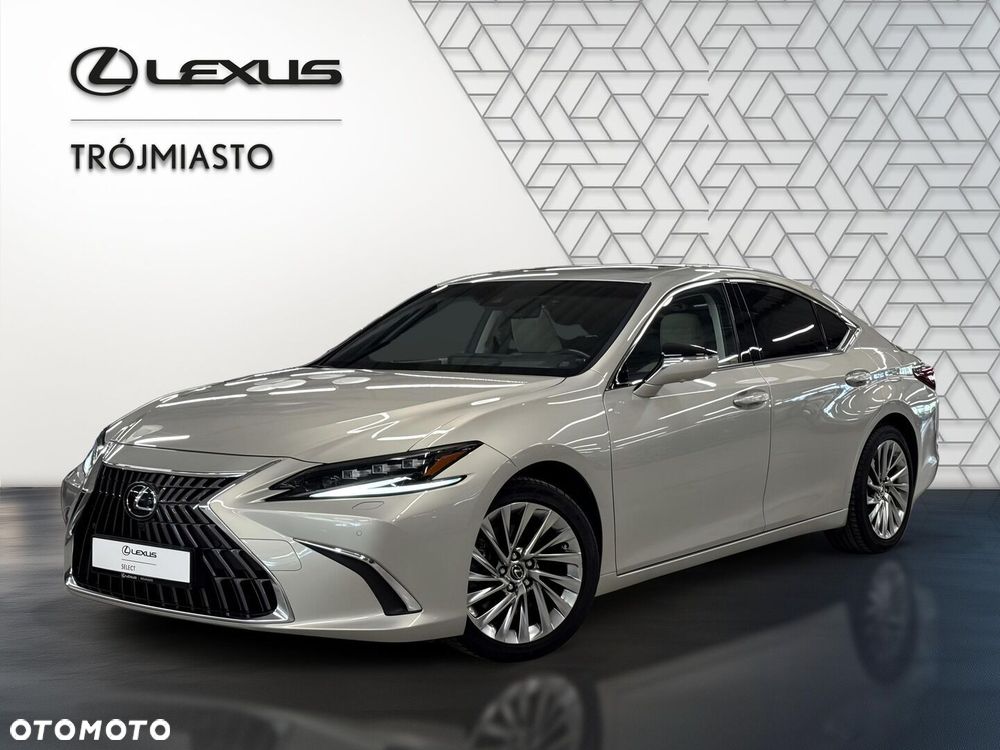 Lexus ES 300h Omotenashi - 2