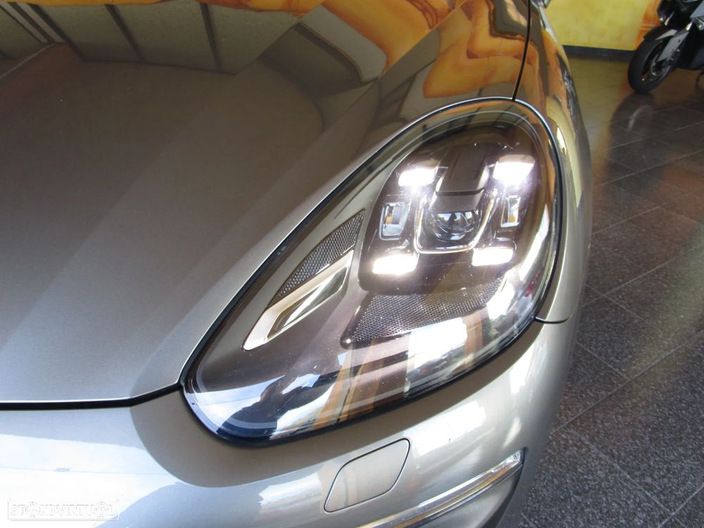 Porsche Cayenne S Tiptronic S - 24