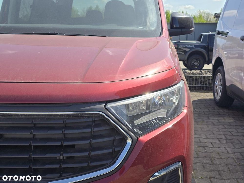Ford Tourneo Connect Grand - 23