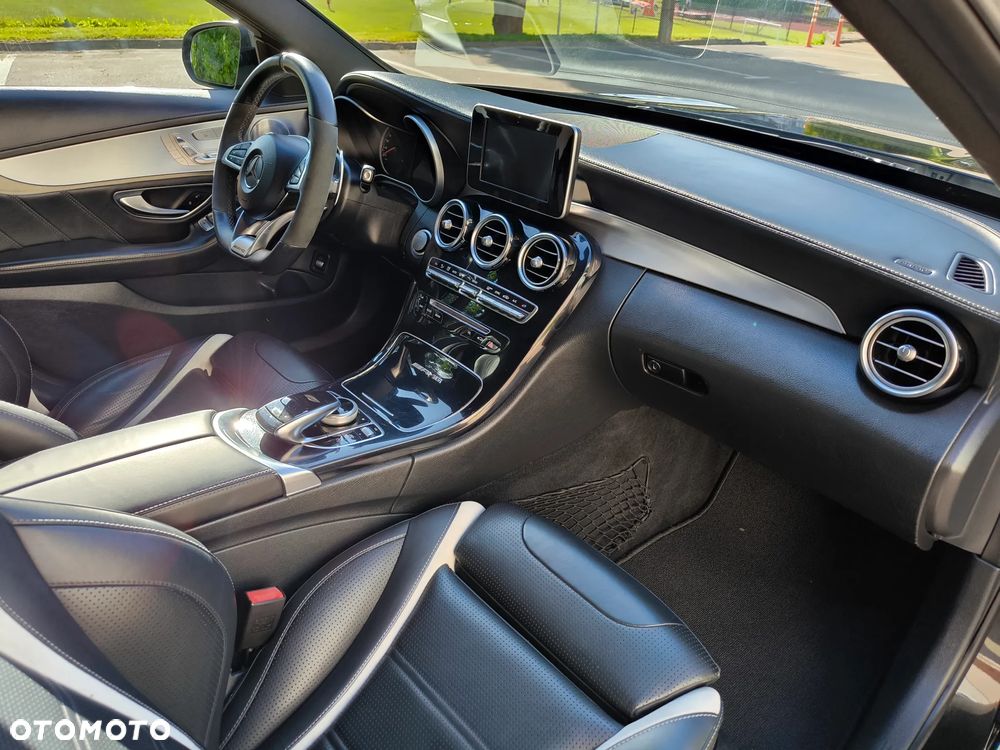 Mercedes-Benz Klasa C AMG 63 S AMG Speedshift 7G-MCT - 18