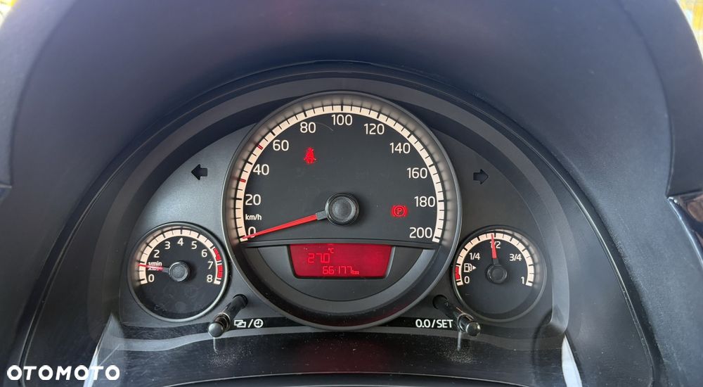 Volkswagen up! 1.0 move - 13