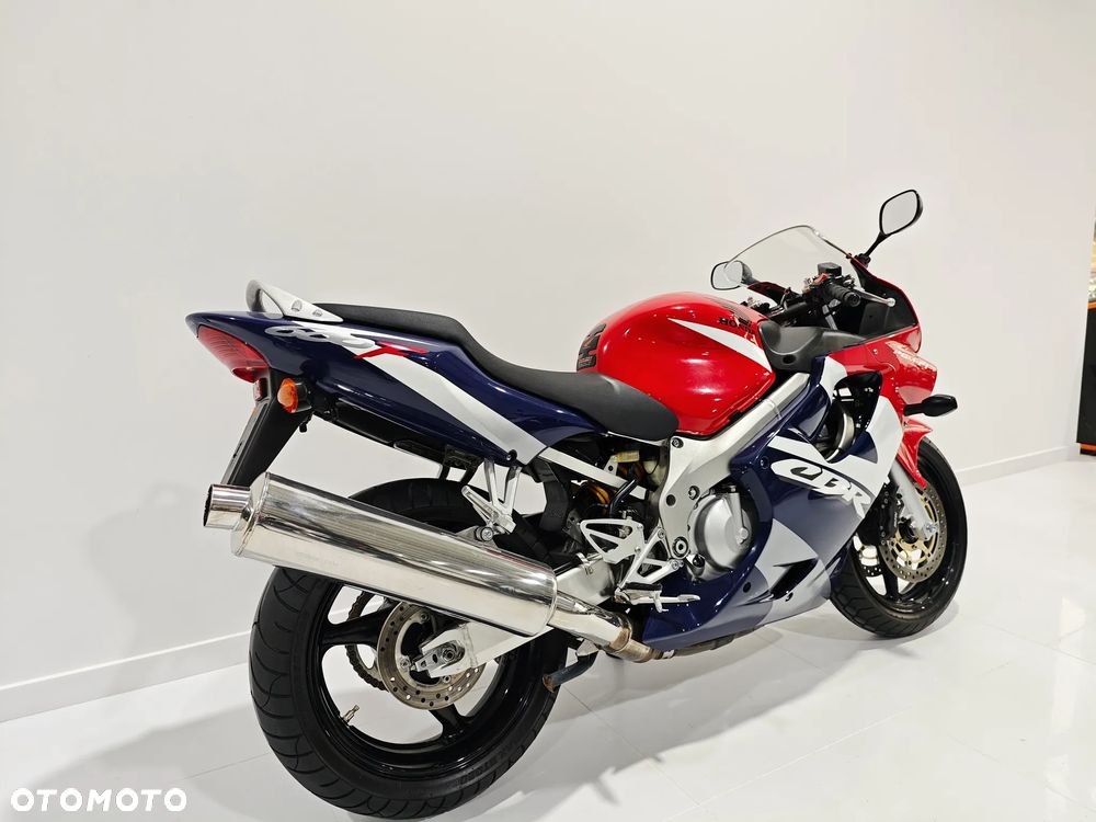 Honda CBR - 6