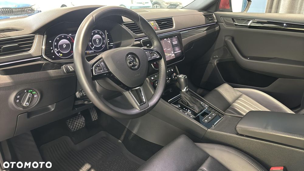 Skoda Superb 2.0 TDI SCR 4x4 L&K DSG - 9