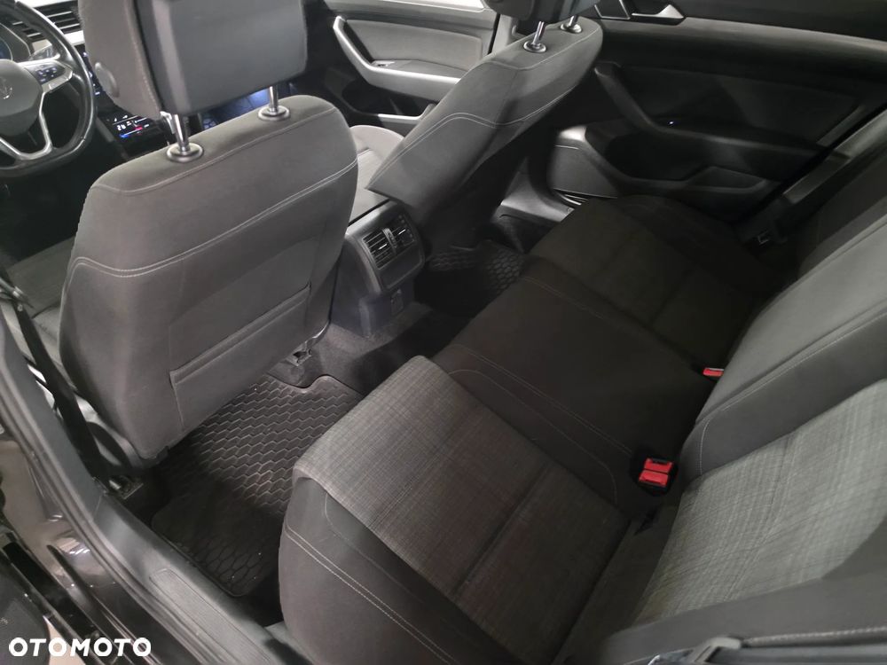 Volkswagen Passat 1.5 TSI EVO Business DSG - 23