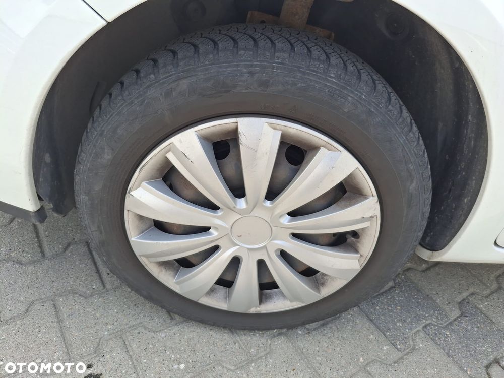 Renault Clio 1.2 16V Authentique - 9