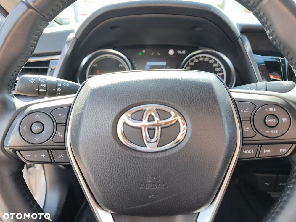 Toyota Camry 2.5 Hybrid Comfort CVT - 18