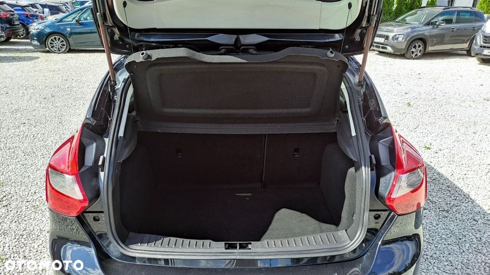 Ford Focus - 8