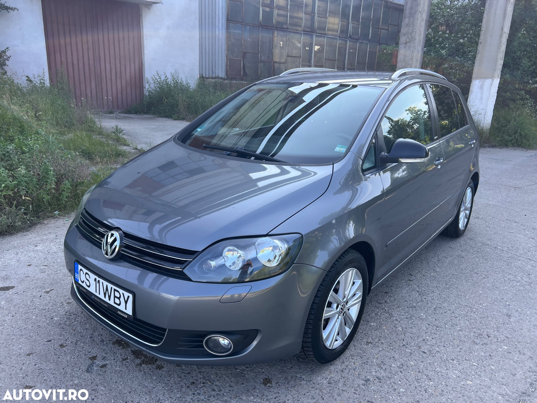 Volkswagen Golf Plus 1.6 TDI DPF Style - 9