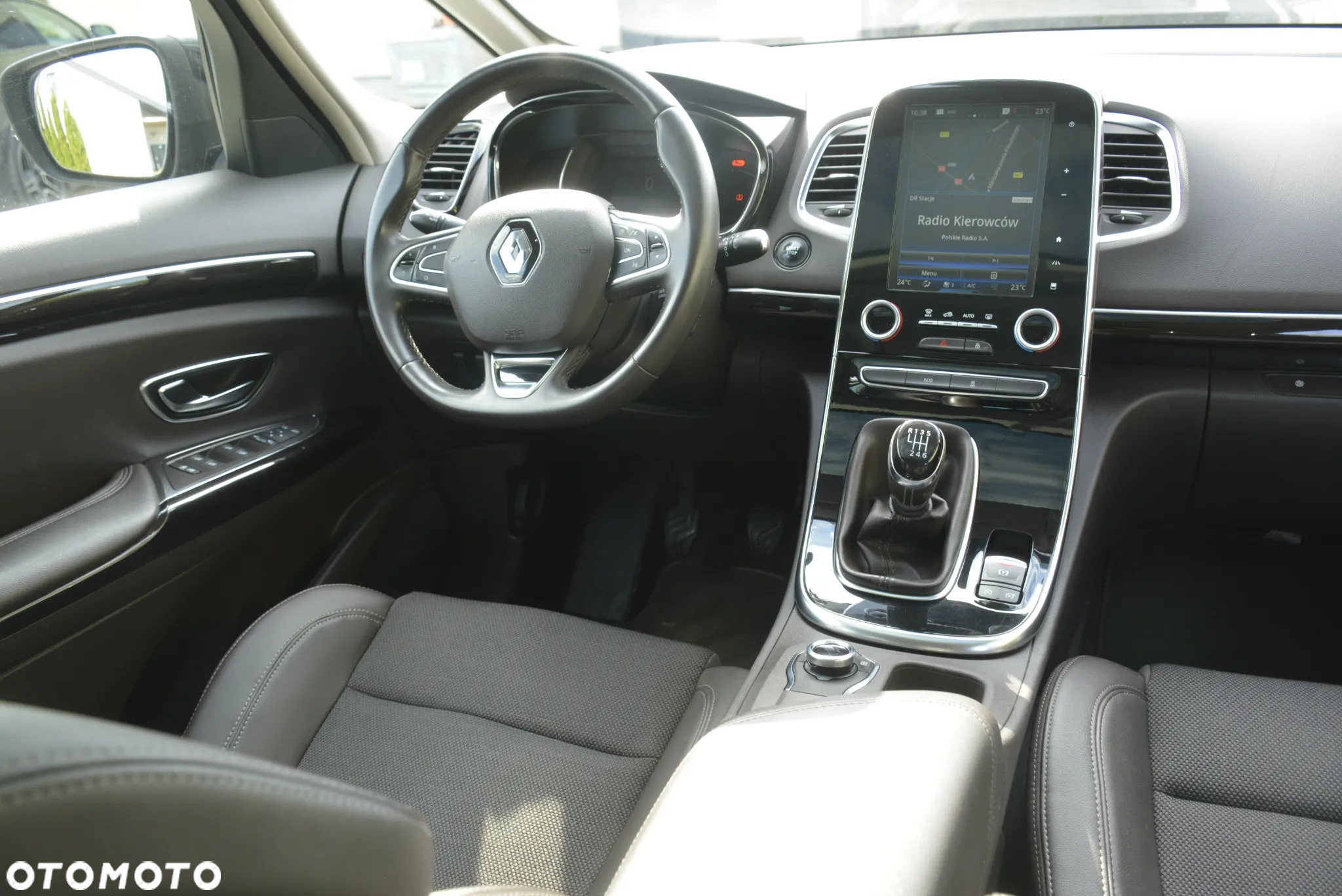 Renault Espace Energy dCi 130 Business - 27