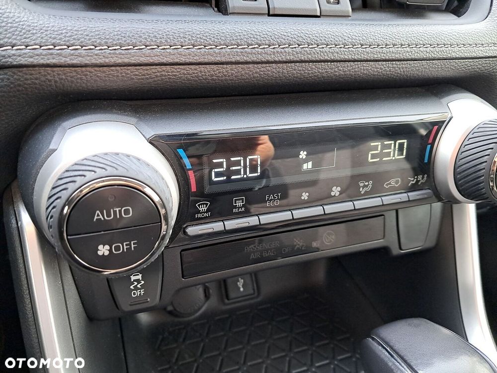 Toyota RAV4 - 23