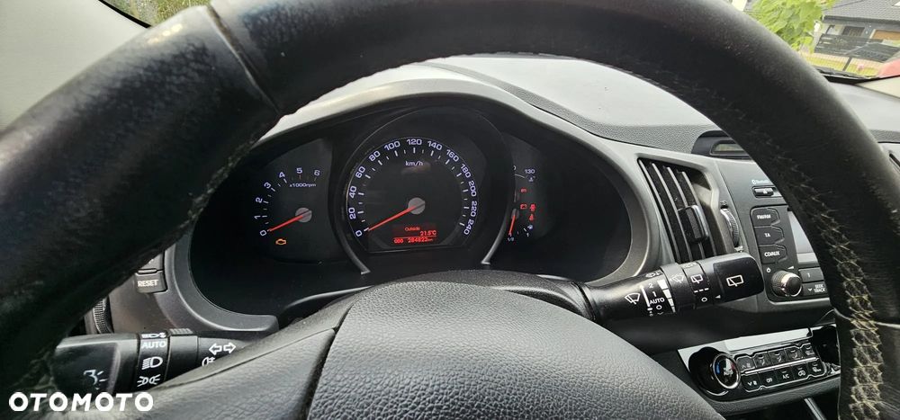 Kia Sportage 1.7 CRDI 2WD Attract - 2