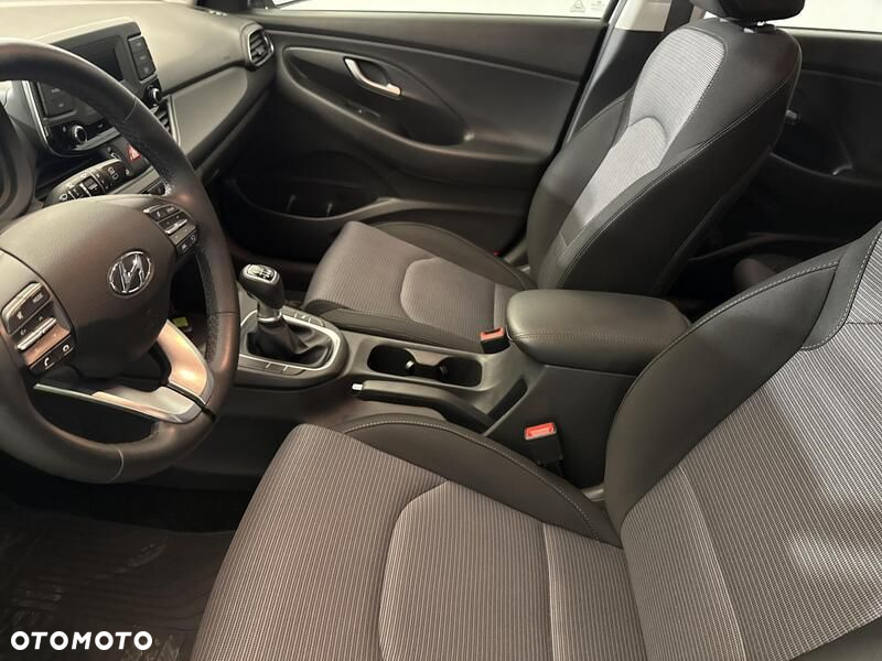 Hyundai i30 1.5 DPI Modern - 11