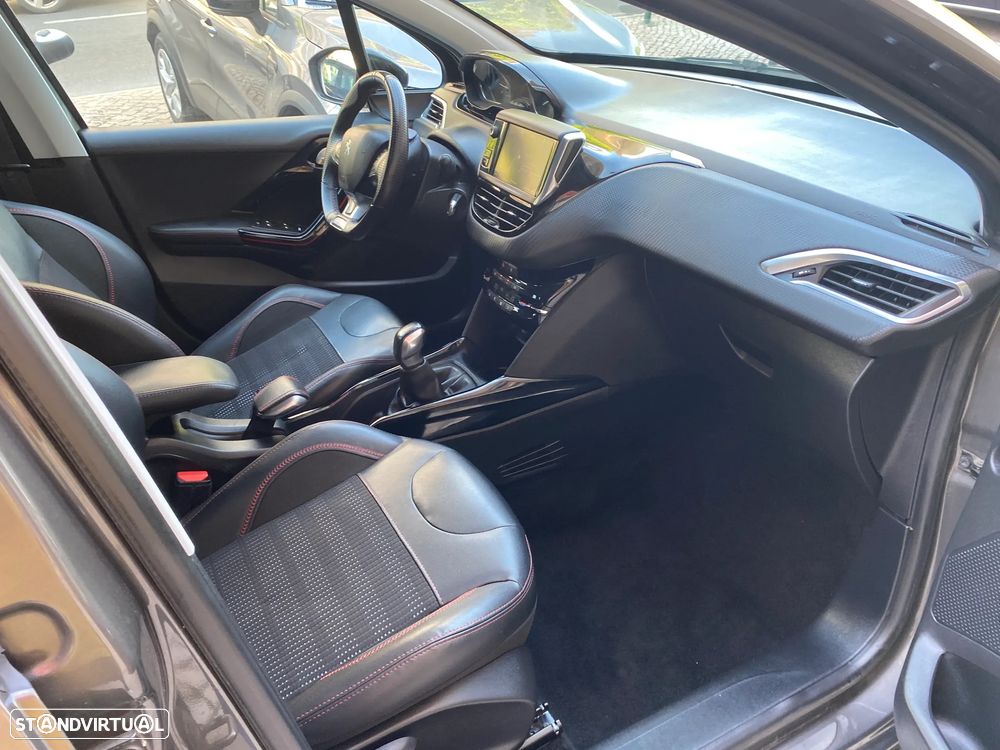 Peugeot 2008 PureTech 110 Stop&Start GT-Line Edition - 29