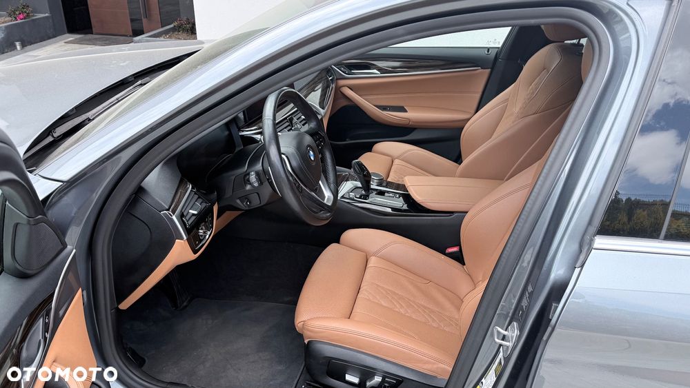 BMW Seria 5 530i xDrive Sport Line - 8