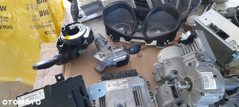 komputer sterownik ZESTAW FORD FIESTA MK7 1.6TDCI - 1