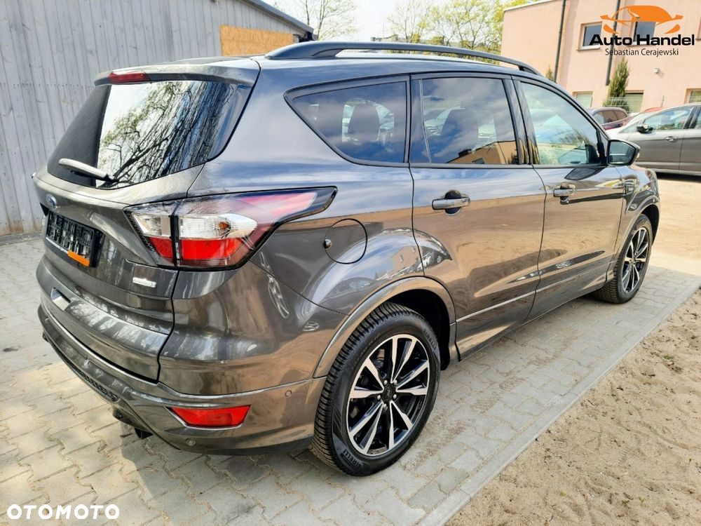 Ford Kuga 1.5 EcoBoost 2x4 ST-Line - 14