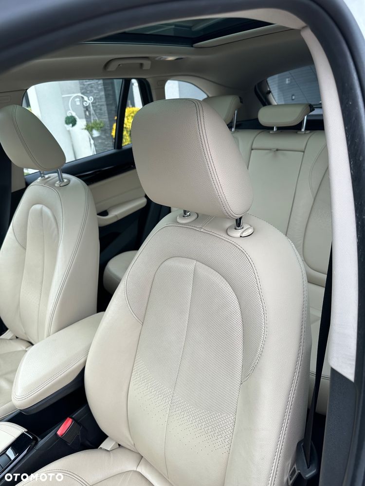 BMW X1 xDrive20i - 14