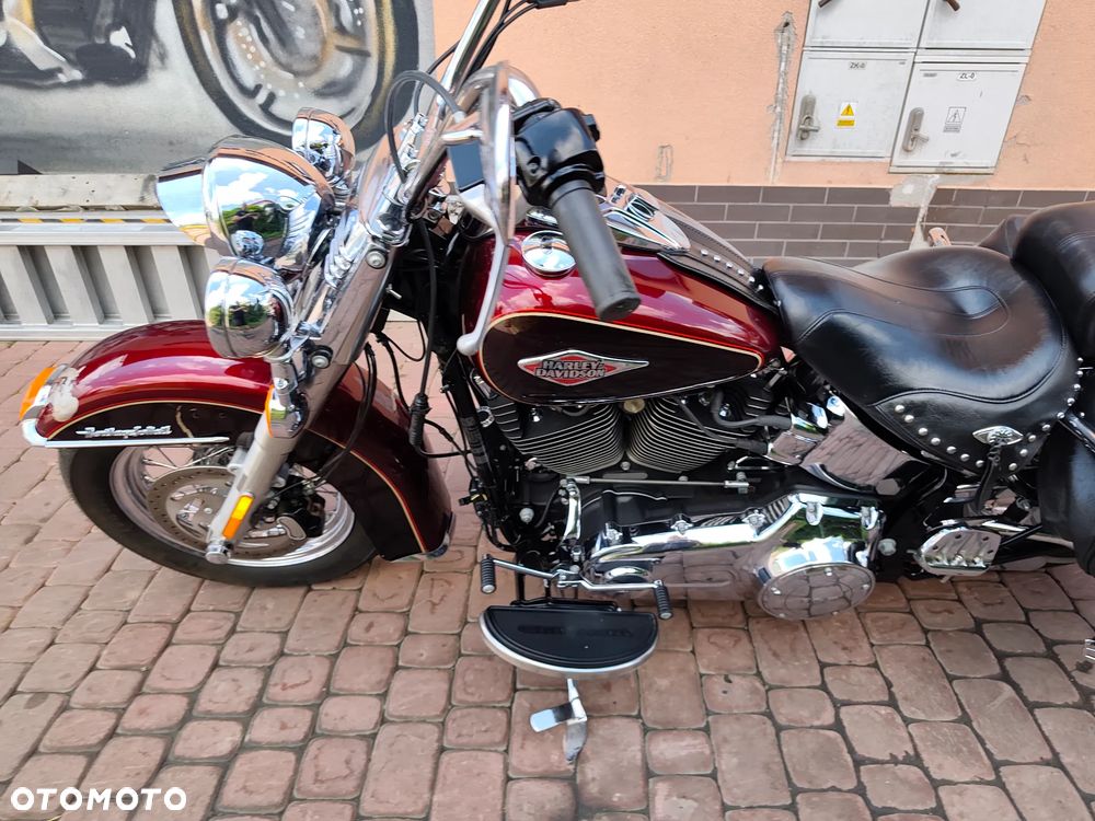 Harley-Davidson Softail Heritage Classic - 26
