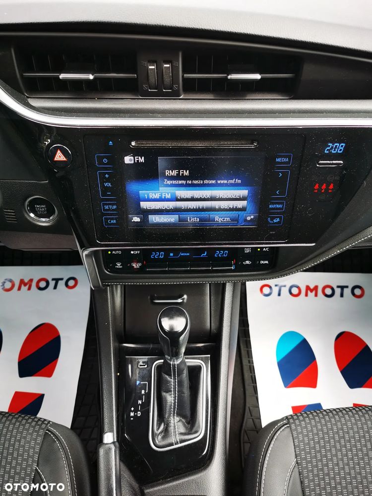 Toyota Corolla 1.6 Executive MS - 19