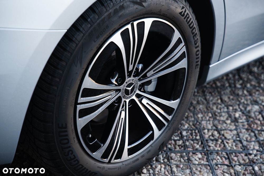 Mercedes-Benz Klasa E 220 d mHEV Avantgarde 9G-Tronic - 10