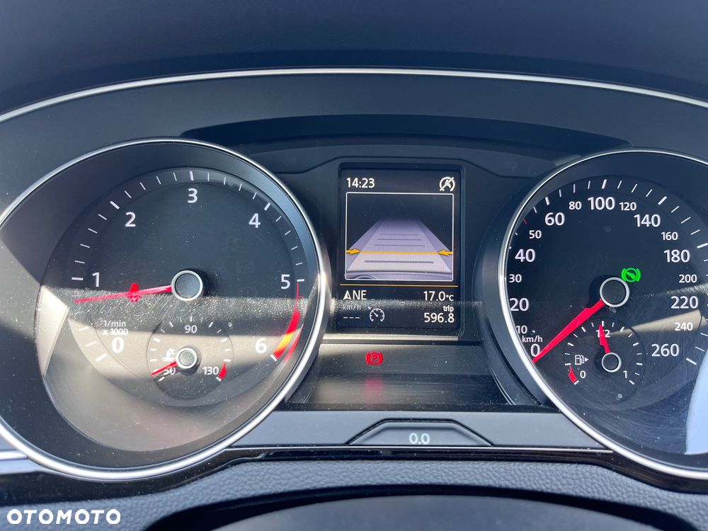 Volkswagen Passat 2.0 TDI (BlueMotion Technology) DSG Highline - 15
