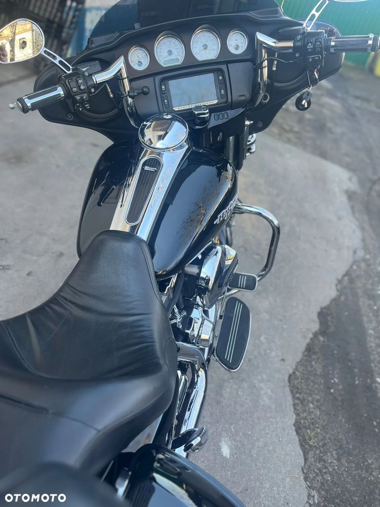 Harley-Davidson Touring Street Glide - 6