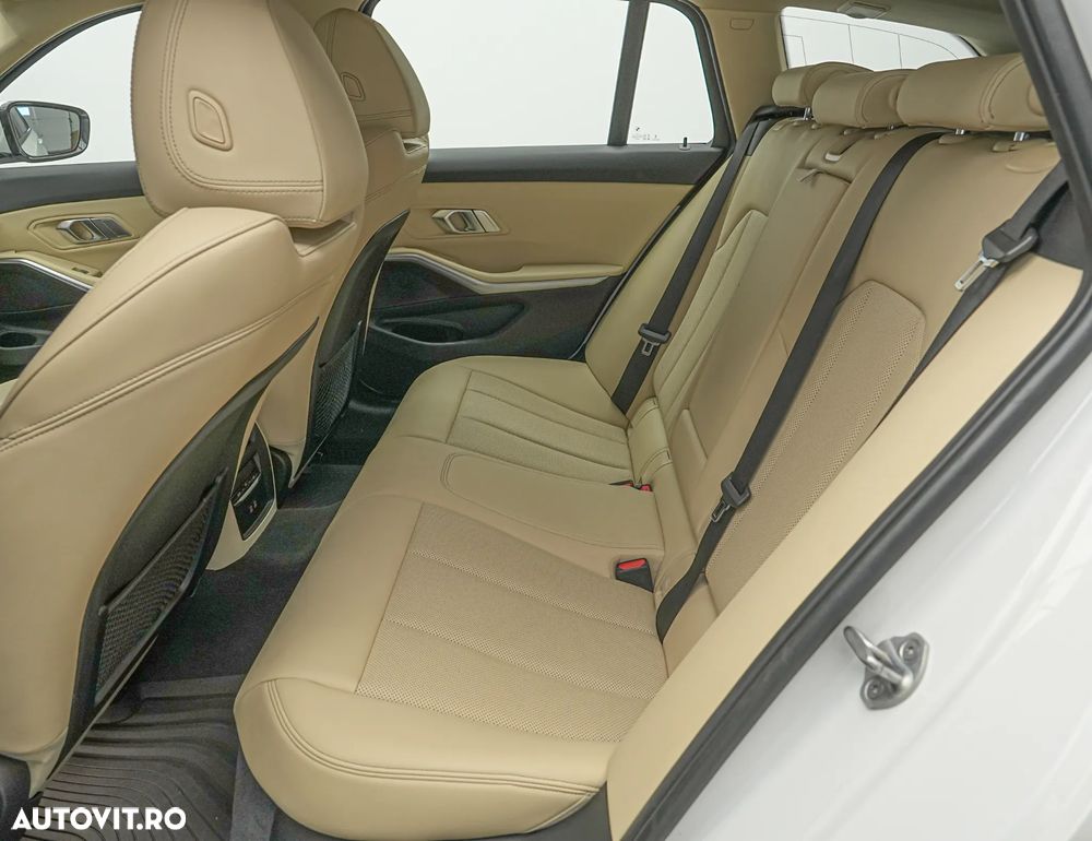 BMW Seria 3 320d xDrive AT MHEV - 16