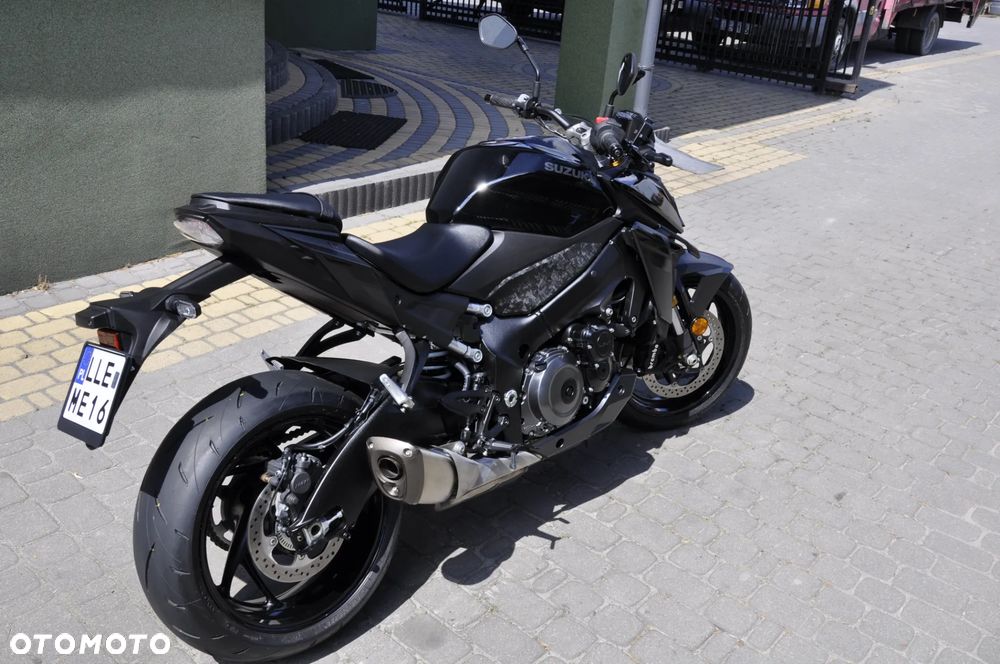 Suzuki GSX 1000 - 9