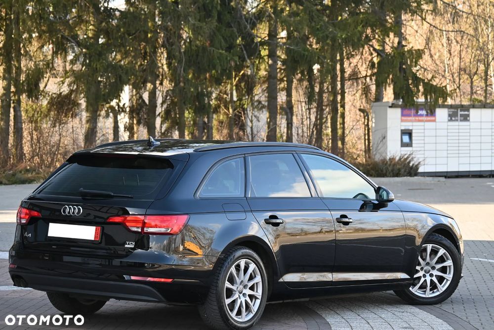 Audi A4 Avant - 16