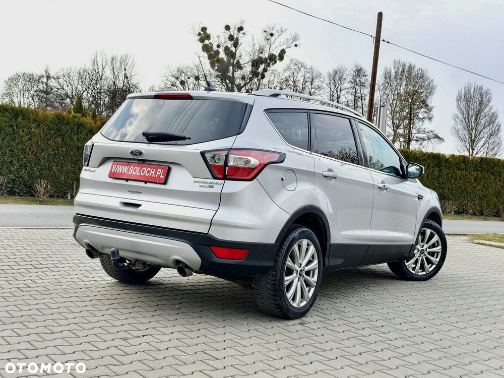 Ford Escape 2.0 EcoBoost AWD Titanium - 4