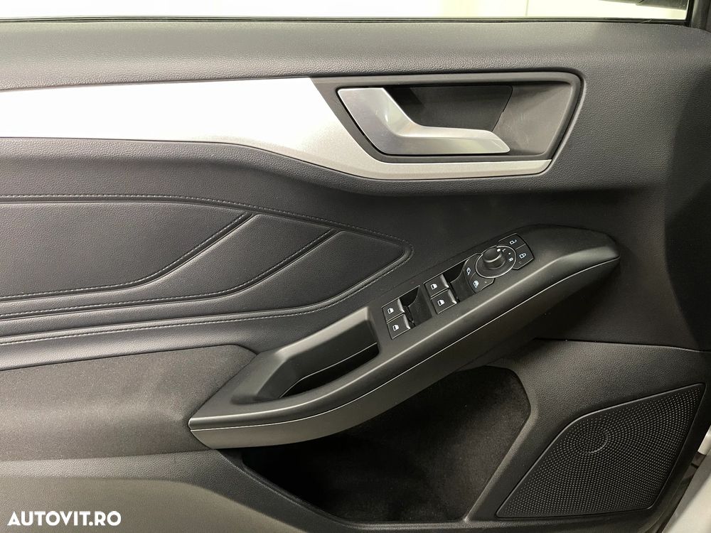 Ford Focus 1.0 EcoBoost Connected - 25