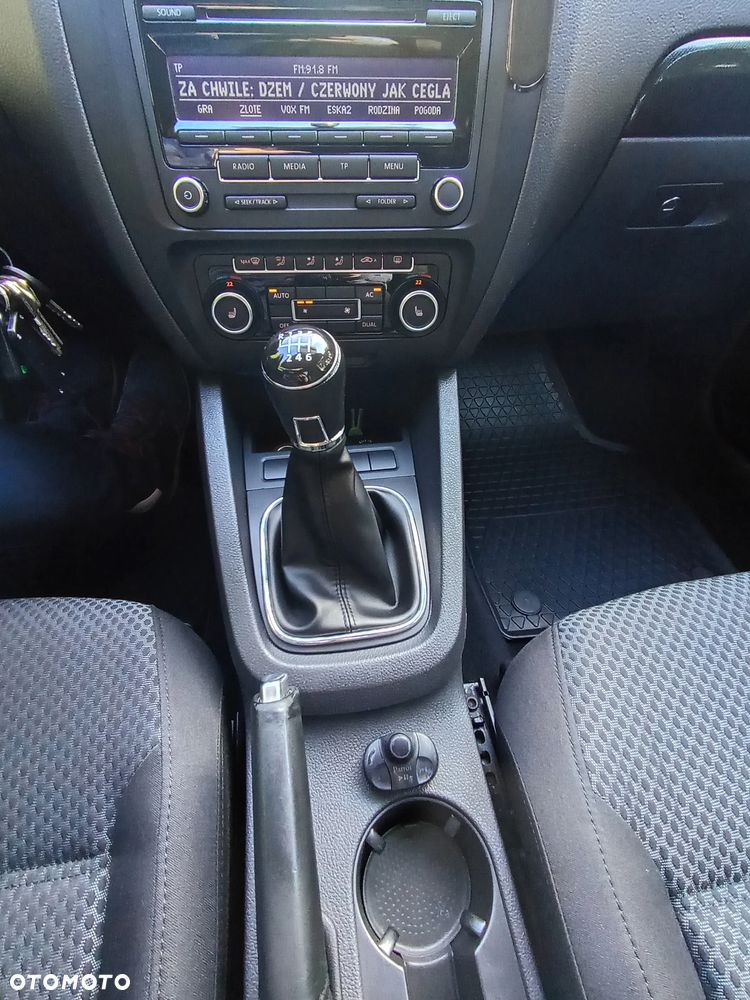 Volkswagen Jetta 1.4 TSI Comfortline - 11