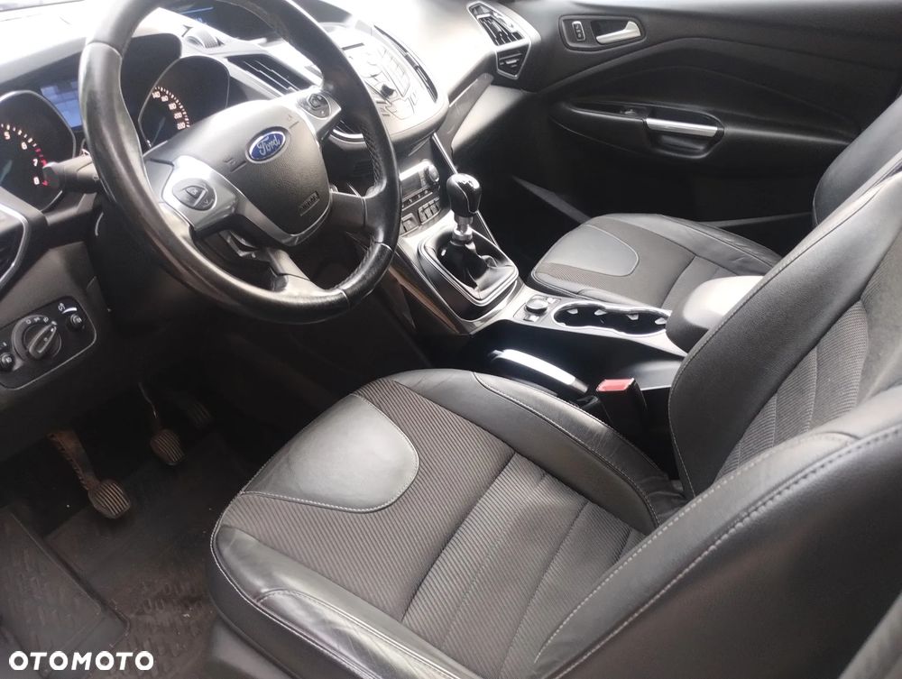 Ford Kuga - 5