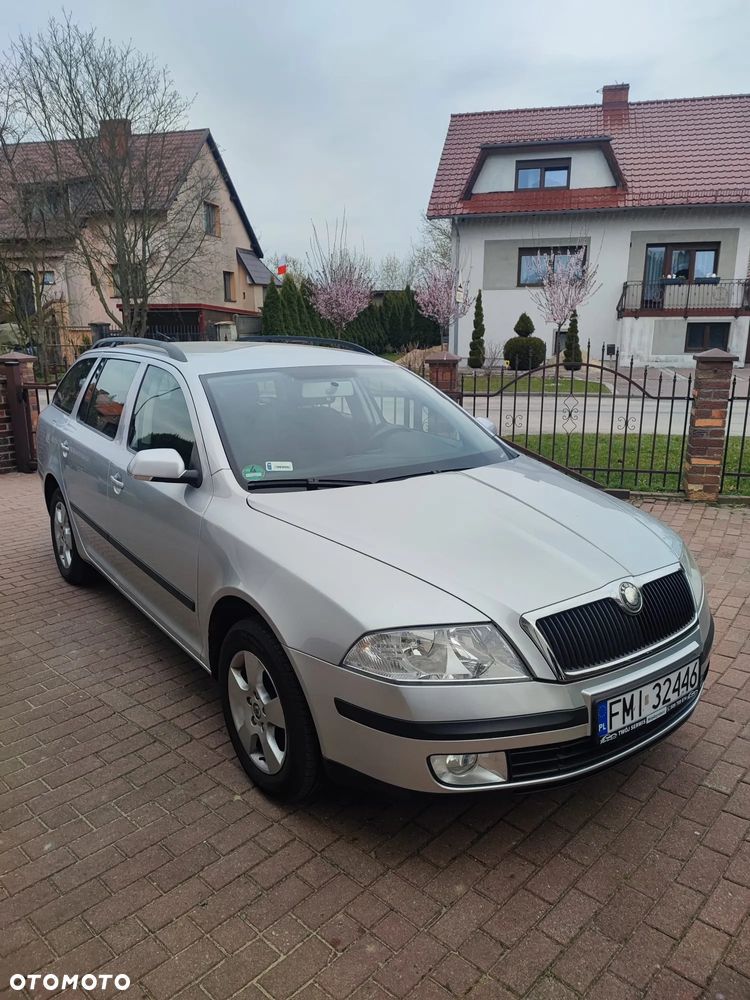 Skoda Octavia 1.6 Tour - 1